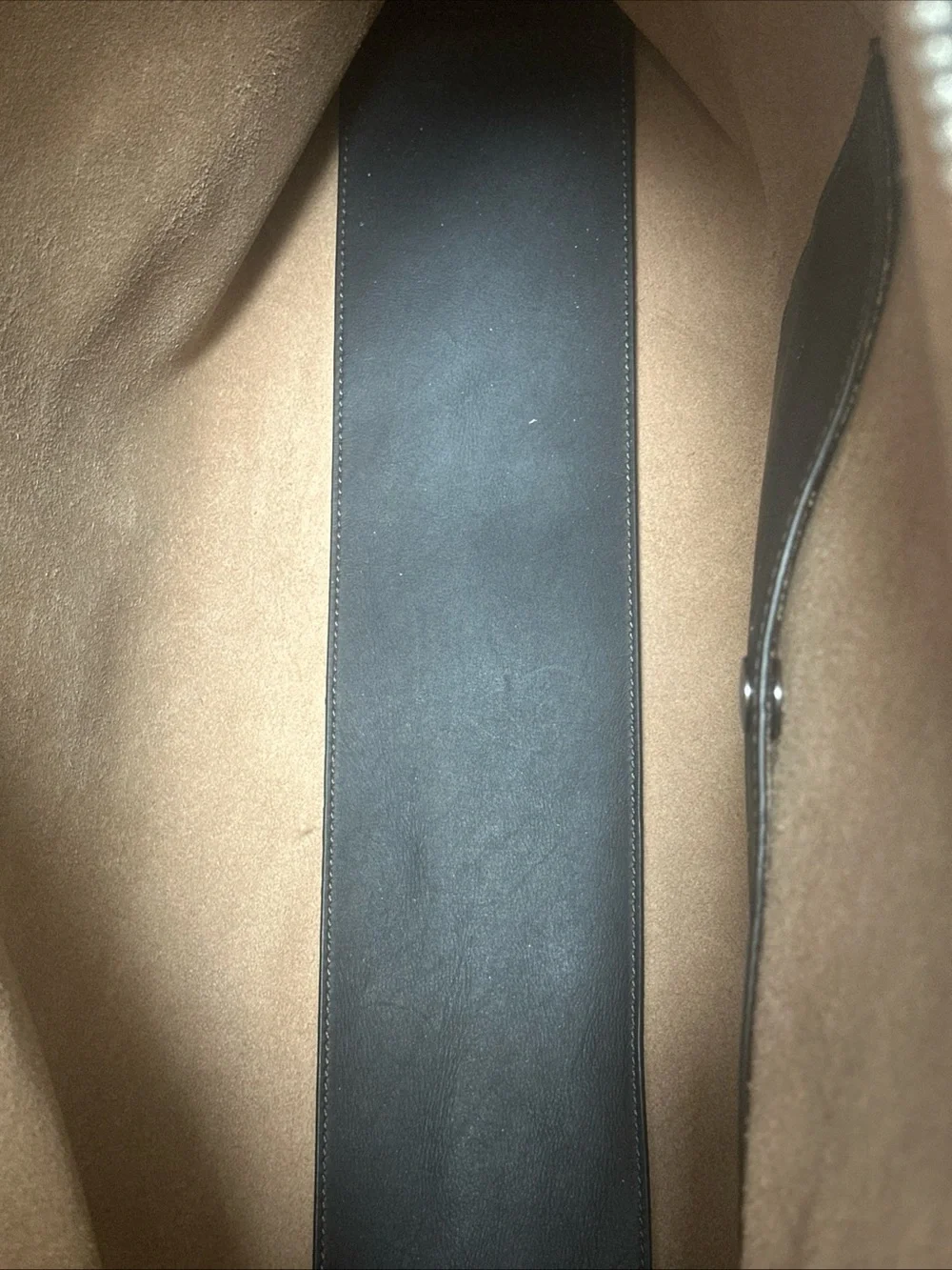 COACH Mott Messenger Bag In Loved Leather Black/Light Tan